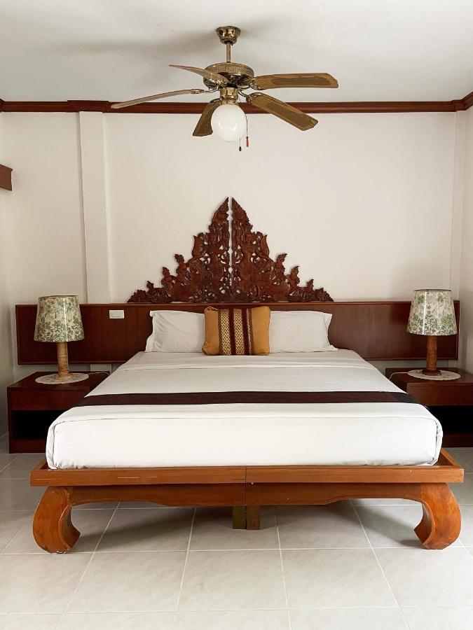 Patong Palace Hotel - Sha Extra Plus Exterior photo